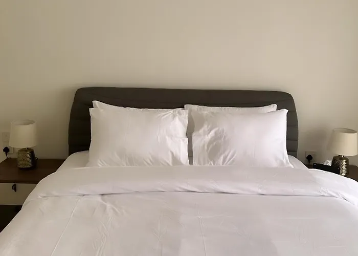 City Gem - 1 Bedroom, 3 Beds