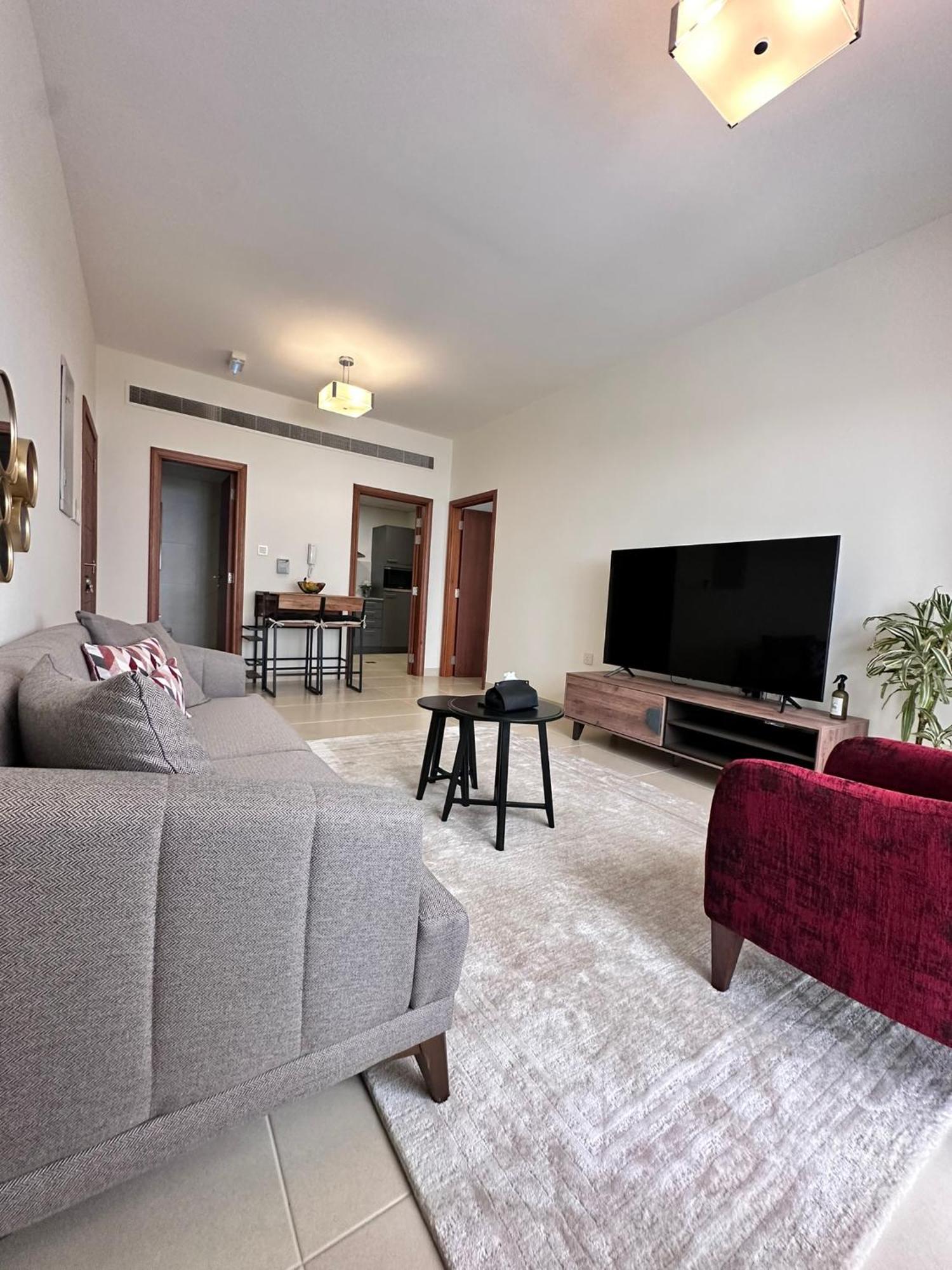 Apartment Gem - 1 Bedroom, 3 Beds Muscat